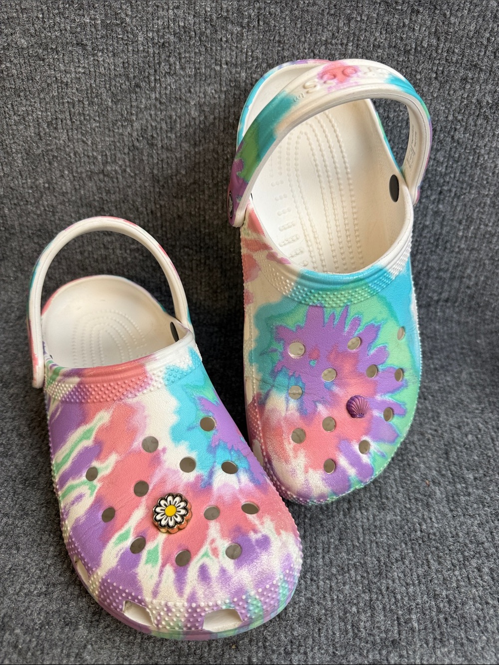 CROCS Classic Tie-Dye Women’s 10 Men’s 8